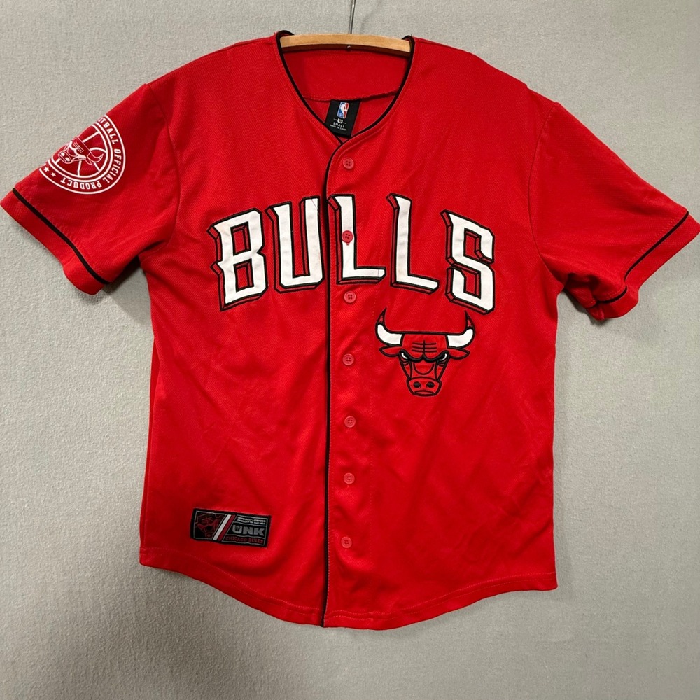 Chicago Bulls NBA Basketball Red Baseball Jersey Size Small